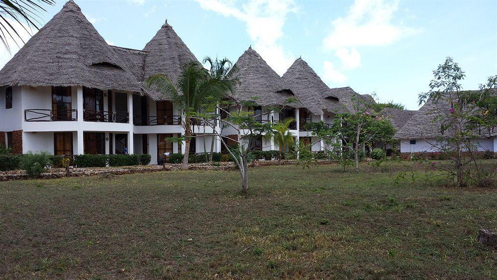 Baobab Beach Resort Nungwi Luaran gambar